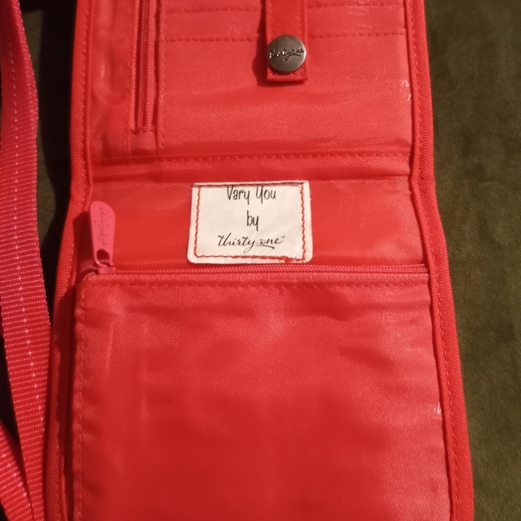 Thirty One Crossbody Wallet - Picture 5 of 7